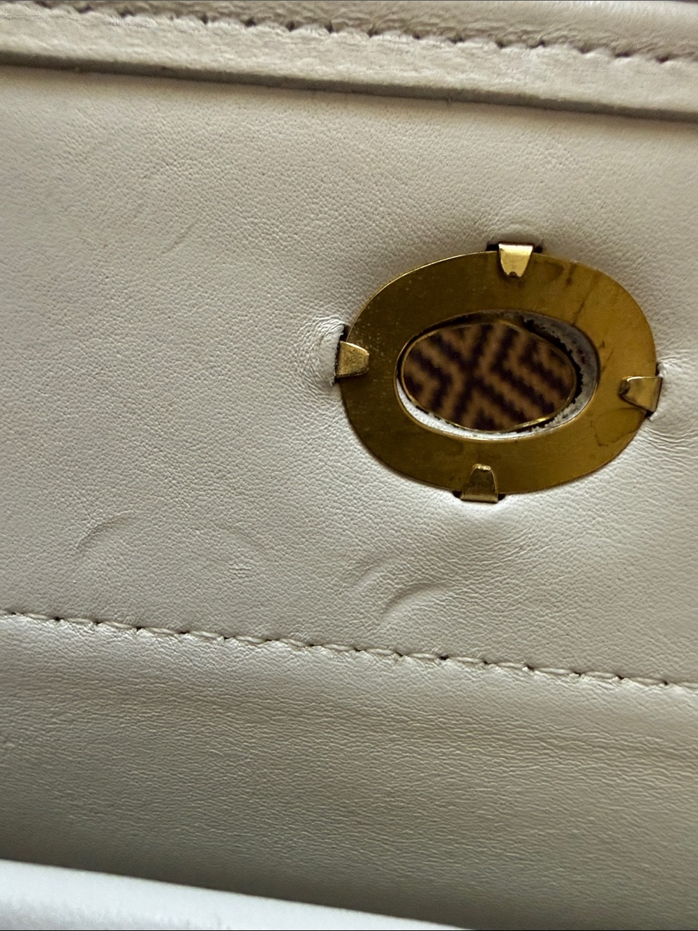 Vintage Coach Geometric bag 9043 white (cream) with brass - Picture 14 of 16